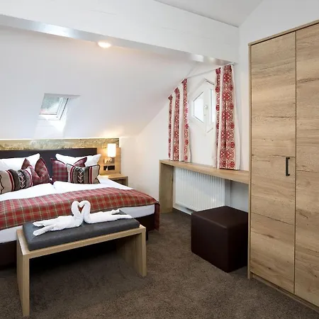 Neuschwansteinblick Ferienwohnung 128